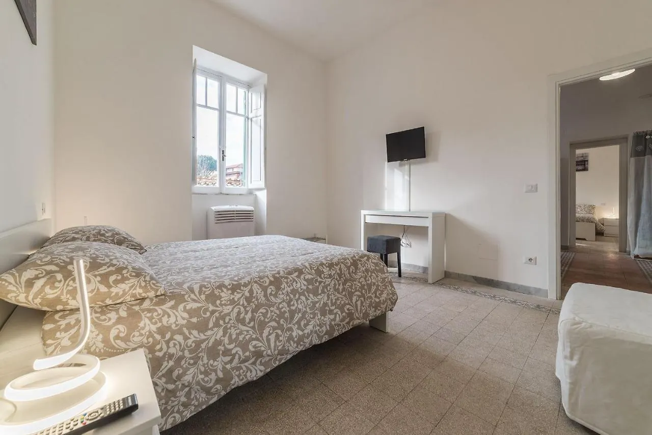 Colosseo & Colle Oppio Cozy Apartment 罗马 意大利